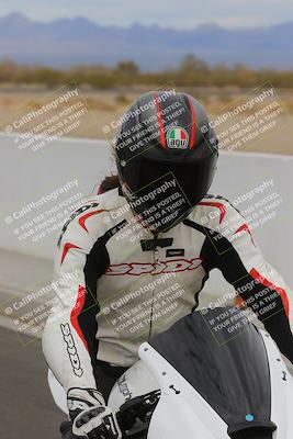 media/Mar-20-2023-Moto Forza (Mon) [[d0bbc59e78]]/Around the Pits/